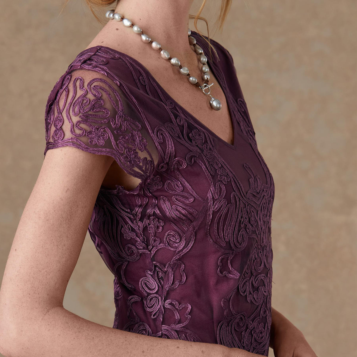 Hidden Avenue Dress. Petite