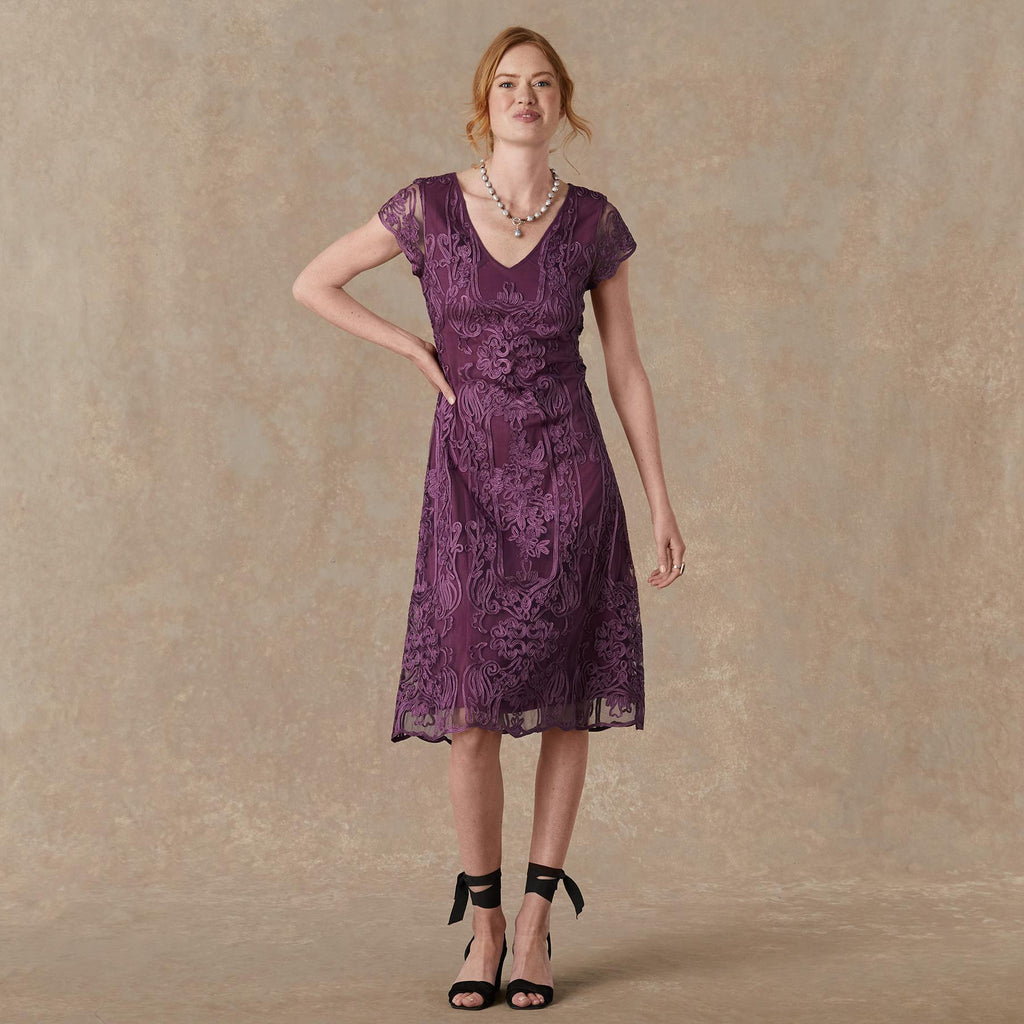 Hidden Avenue Dress. Petite
