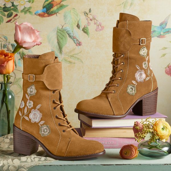 Delia Boots