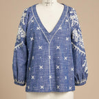 Discover Beauty Top. Petite
