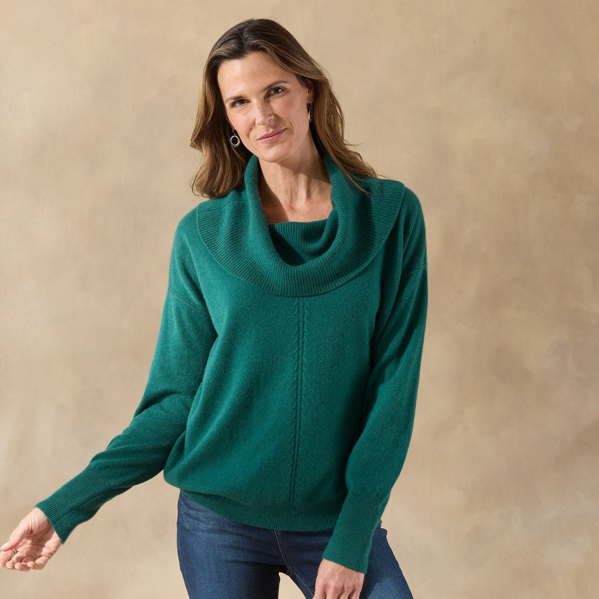 Giovanna Cashmere Cowlneck. Petite