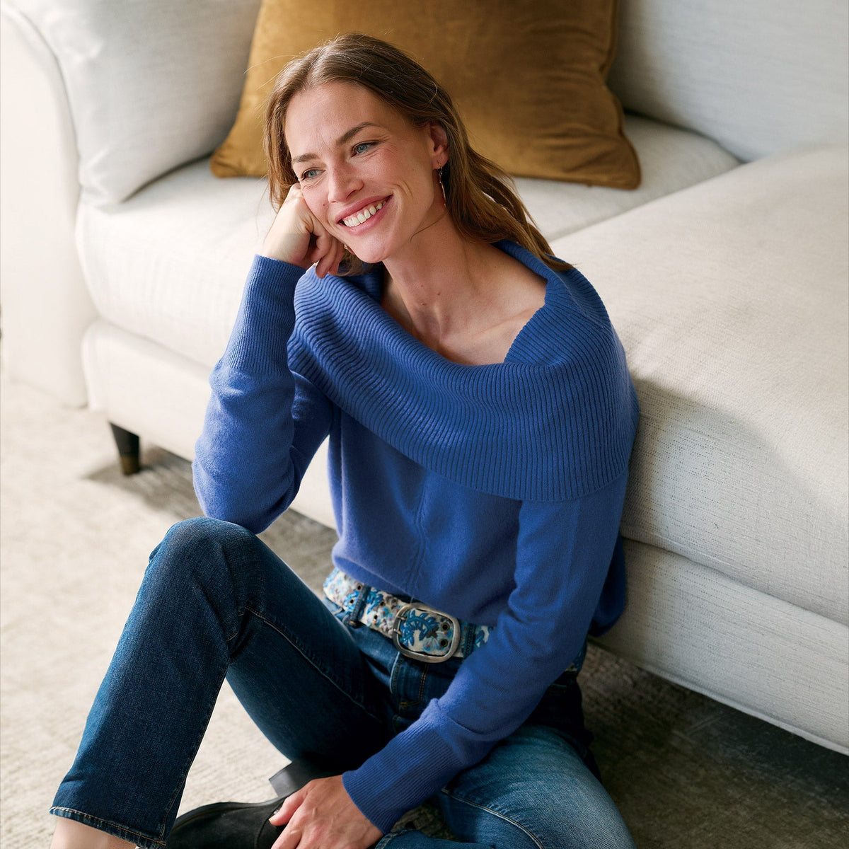 Giovanna Cashmere Cowlneck. Petite