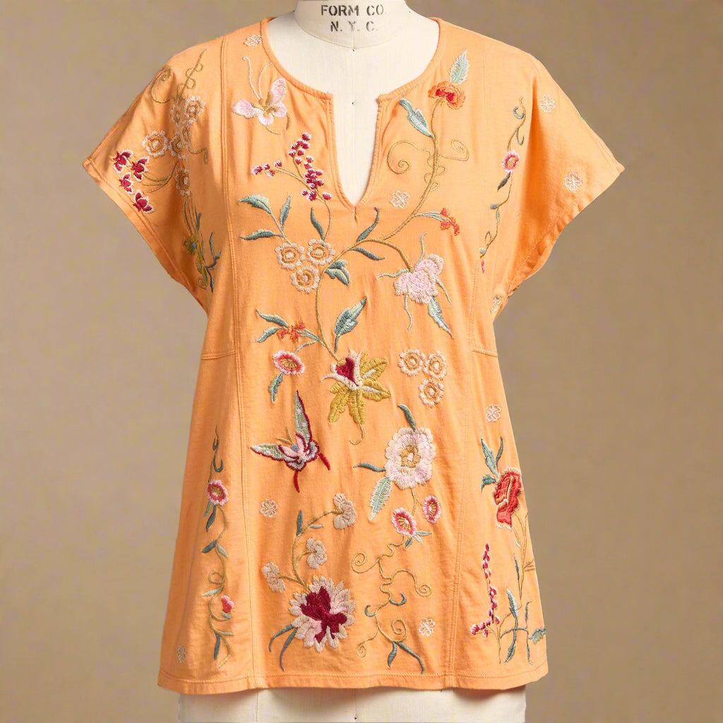 Suki Easy Tee. Petite