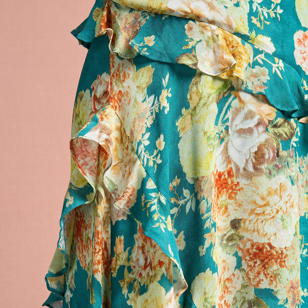 Faye Floral Dress. Petite