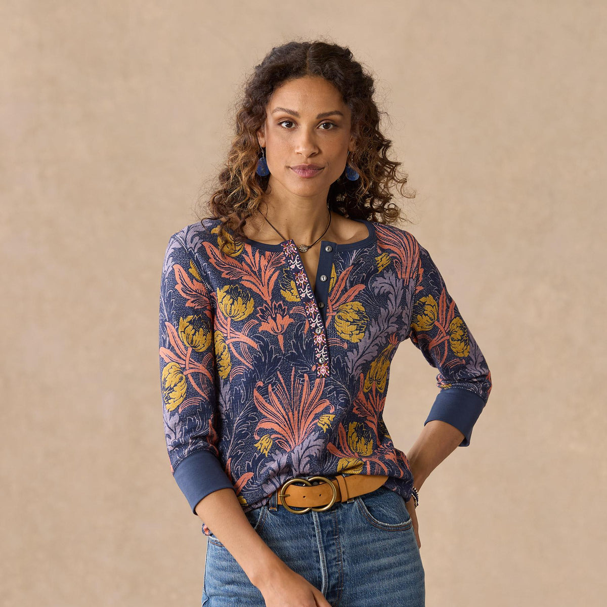Rosehips Henley. Petite