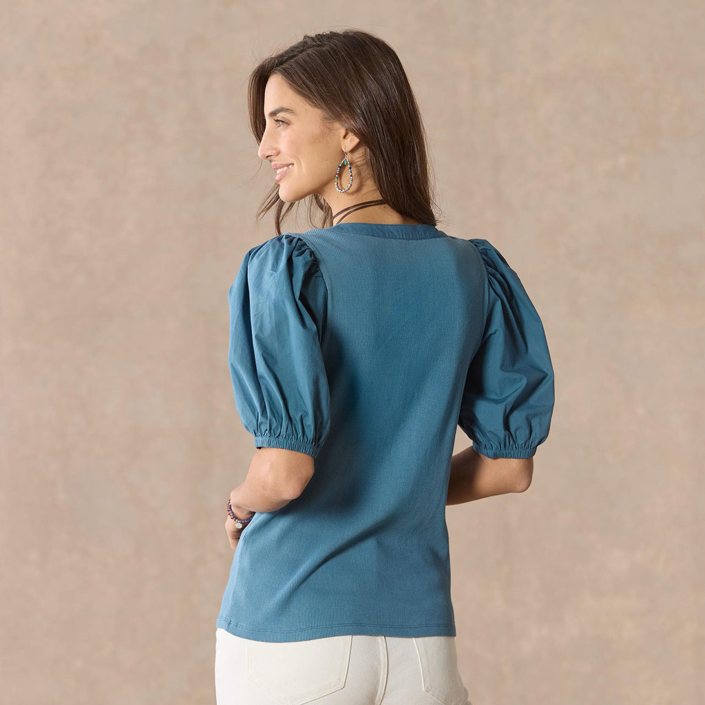 Carolina Henley