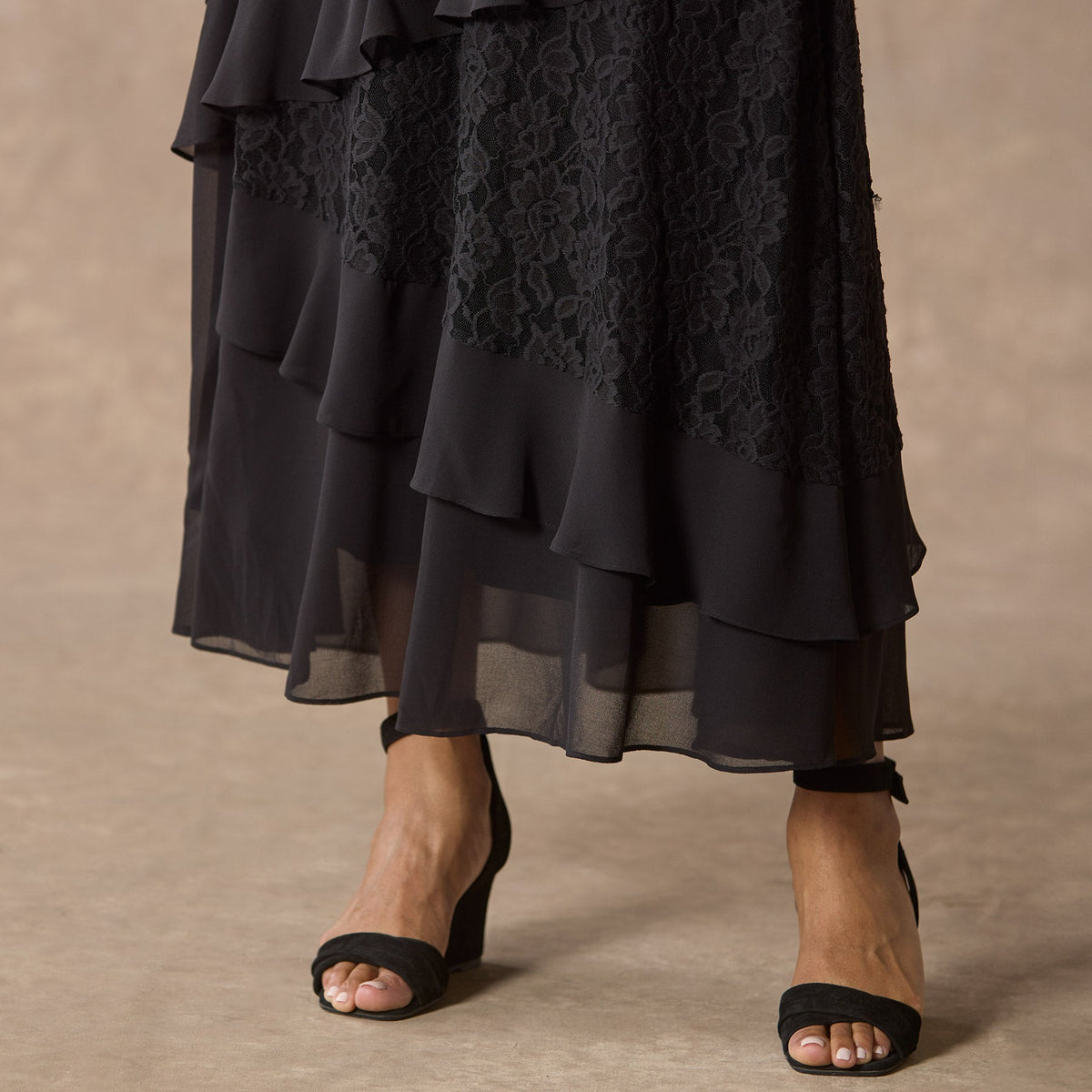Promenade Au Jardin Dress. Petite