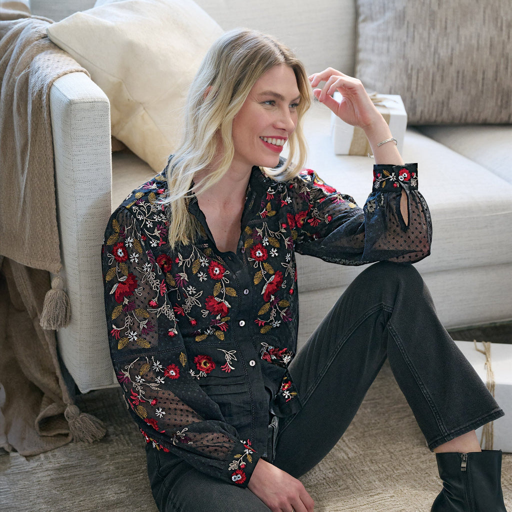 Beaumont Blooms Top. Petite