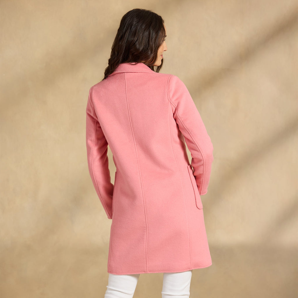 Emilia Topper. Petite