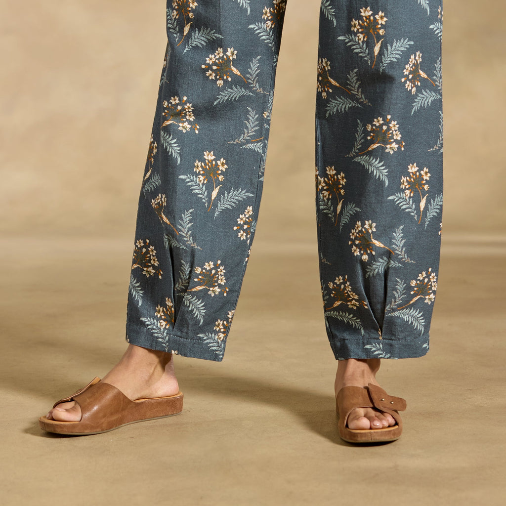 Benicia Pleated Pants. Petite