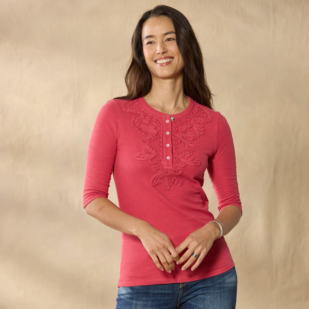 Hidalgo Henley. Petite