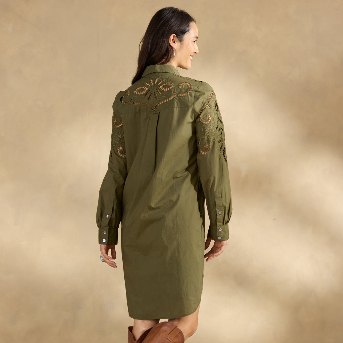 Sonda Shirt Dress. Petite