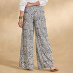 Himari Floral Pants. Petite