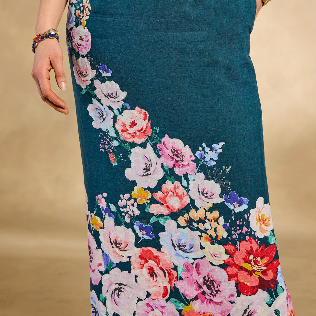 Graceful Verenia Linen Skirt. Petite
