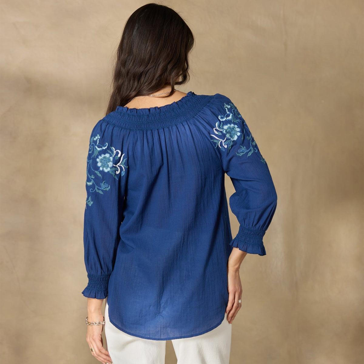 Junco Floral Top. Petite