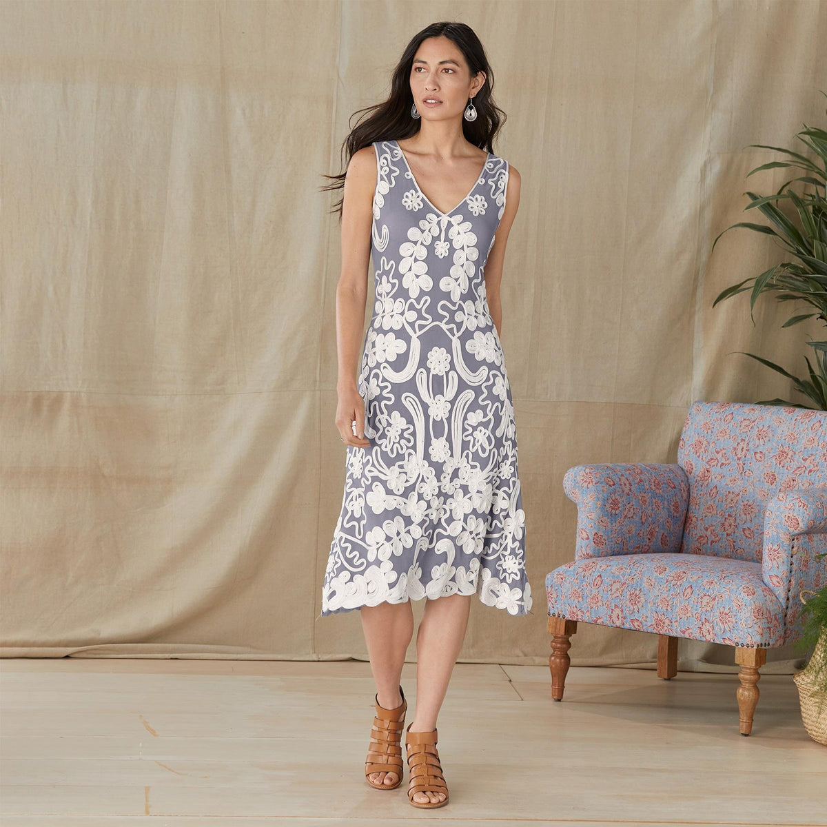 Cameo Dress. Petite